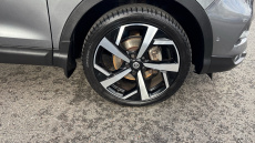 Nissan Qashqai 1.3 DiG-T 160 Tekna 5dr Petrol Hatchback